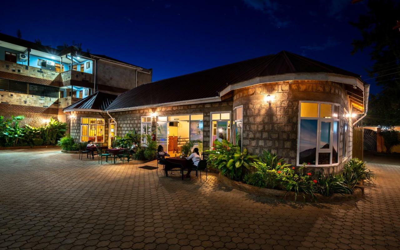 Mrimba Palm Hotel Arusha Exterior photo
